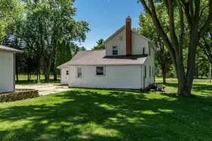 10341 E Creek Rd, Clinton, WI 53525 - Photo 30