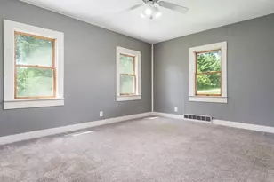 10341 E Creek Rd, Clinton, WI 53525 - Photo 14