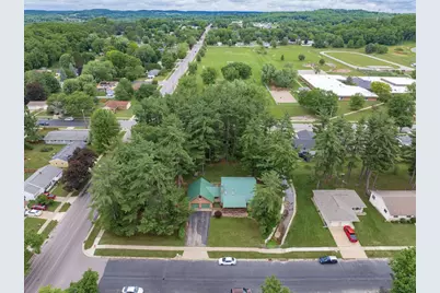 1107 7th Street, Reedsburg, WI 53959 - Photo 2