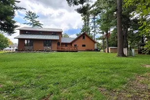 1107 7th St, Reedsburg, WI 53959 - Photo 2
