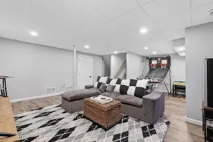 614 McLean Dr, Madison, WI 53718 - Photo 28