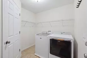 614 McLean Dr, Madison, WI 53718 - Photo 14