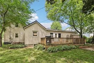 426 E Carroll St, Portage, WI 53901 - Photo 18