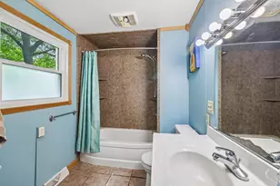 426 E Carroll St, Portage, WI 53901 - Photo 10