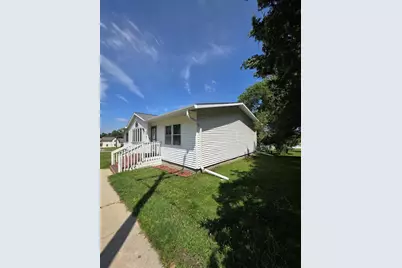 316 E Berlin Street, Neshkoro, WI 54960 - Photo 4