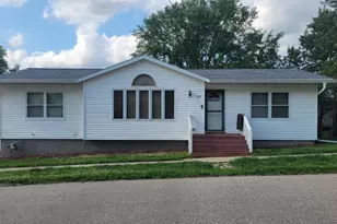 316 E Berlin St, Neshkoro, WI 54960 - Photo 2