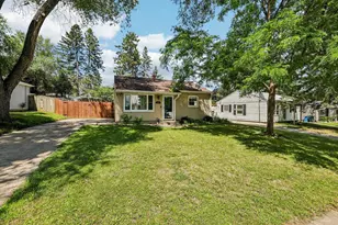 229 Winnebago Ave, Portage, WI 53901 - Photo 2