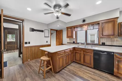 501 W Rollin Street, Edgerton, WI 53534 - Photo 20