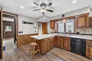 501 W Rollin St, Edgerton, WI 53534 - Photo 20