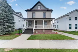501 W Rollin St, Edgerton, WI 53534 - Photo 2