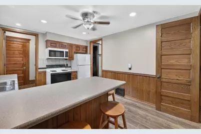 501 W Rollin Street, Edgerton, WI 53534 - Photo 22