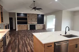 L164 Eileen Ct, Waunakee, WI 53597 - Photo 2