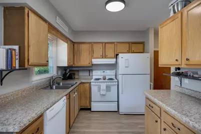 1787 Oakview Drive, Stoughton, WI 53589 - Photo 10