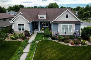 702 Callisto Dr, Madison, WI 53718 - Photo 2