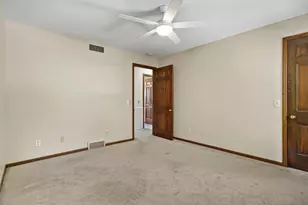 10 Stonecrest Cir, Madison, WI 53717 - Photo 38