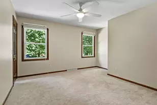 10 Stonecrest Cir, Madison, WI 53717 - Photo 36