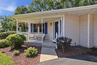 1180 Bloomingfield Drive #304, Whitewater, WI 53190 - Photo 4