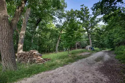 199 Oakwood Street, Williams Bay, WI 53191 - Photo 2