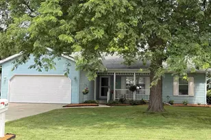 1820 Edon Dr, Janesville, WI 53546 - Photo 6