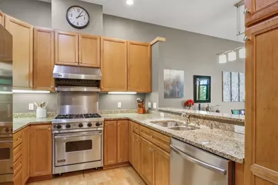 530 W Doty Street #302, Madison, WI 53703 - Photo 10