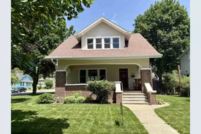 7226 Hubbard Avenue, Middleton, WI 53562 - Photo 2
