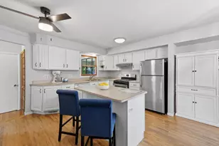 4717 Leo Dr, Madison, WI 53716 - Photo 8