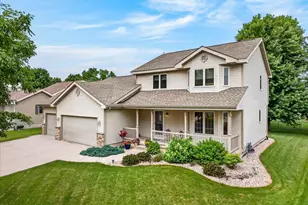 318 Burl Oak Dr, DeForest, WI 53532 - Photo 1