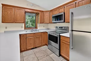 1712-1714 Parmenter St, Middleton, WI 53562 - Photo 2