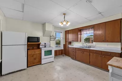 115 E Mackie Street, Beaver Dam, WI 53916 - Photo 4