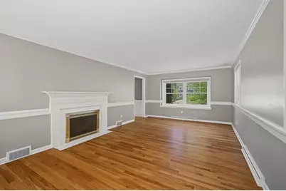 101 Carillon Drive, Madison, WI 53705 - Photo 8
