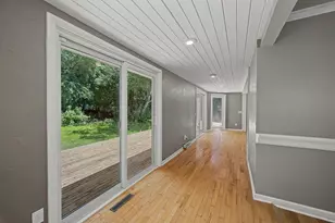 101 Carillon Dr, Madison, WI 53705 - Photo 10