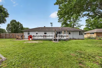 879 E Inman Parkway, Beloit, WI 53511 - Photo 34
