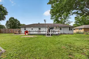 879 E Inman Pkwy, Beloit, WI 53511 - Photo 34