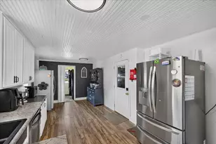 879 E Inman Pkwy, Beloit, WI 53511 - Photo 12