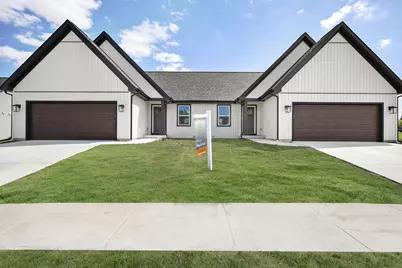 357 Lilac Lane #69, Stoughton, WI 53589 - Photo 4