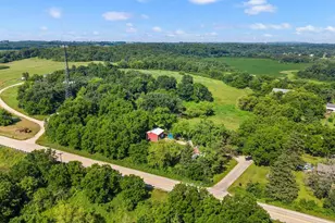 3047 E Station Rd, Verona, WI 53593 - Photo 18