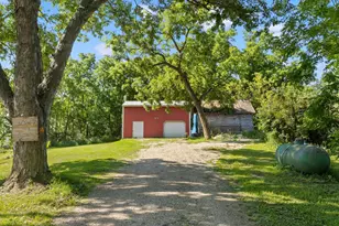 3047 E Station Rd, Verona, WI 53593 - Photo 16