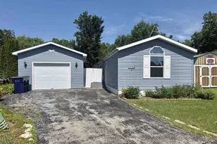 53 Lapidary Ln, Janesville, WI 53548 - Photo 1