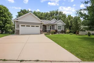 6822 Conservancy Plz, DeForest, WI 53532 - Photo 2