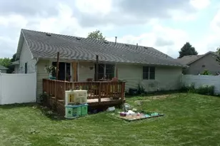 1500 Evergreen Dr, Janesville, WI 53546 - Photo 20