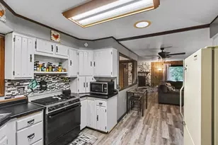 946 Gale Dr, Dell Prairie, WI 53965 - Photo 30