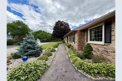 1903 Eastwood Avenue, Janesville, WI 53545 - Photo 4