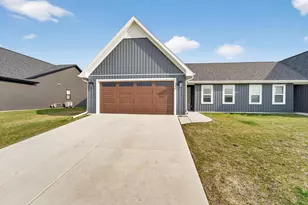 340 Lilac Ln, Stoughton, WI 53589 - Photo 22