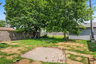 1112 Bluff Ave, Sheboygan, WI 53081 - Photo 6