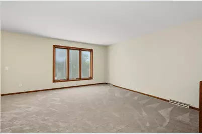 1905 Ellen Avenue, Madison, WI 53716 - Photo 8