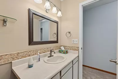 1905 Ellen Avenue, Madison, WI 53716 - Photo 18