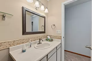 1905 Ellen Ave, Madison, WI 53716 - Photo 18