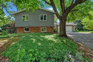 1905 Ellen Ave, Madison, WI 53716 - Photo 2