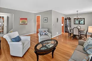 445 Caromar Dr, Madison, WI 53711 - Photo 8