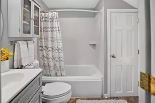 445 Caromar Dr, Madison, WI 53711 - Photo 32